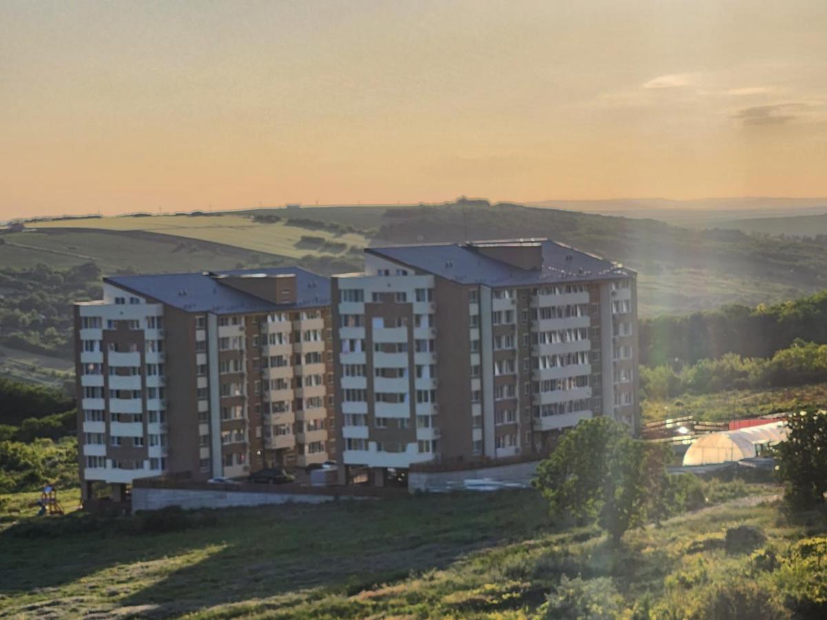 Sunrise New Copou Apartments Iasi Luaran gambar